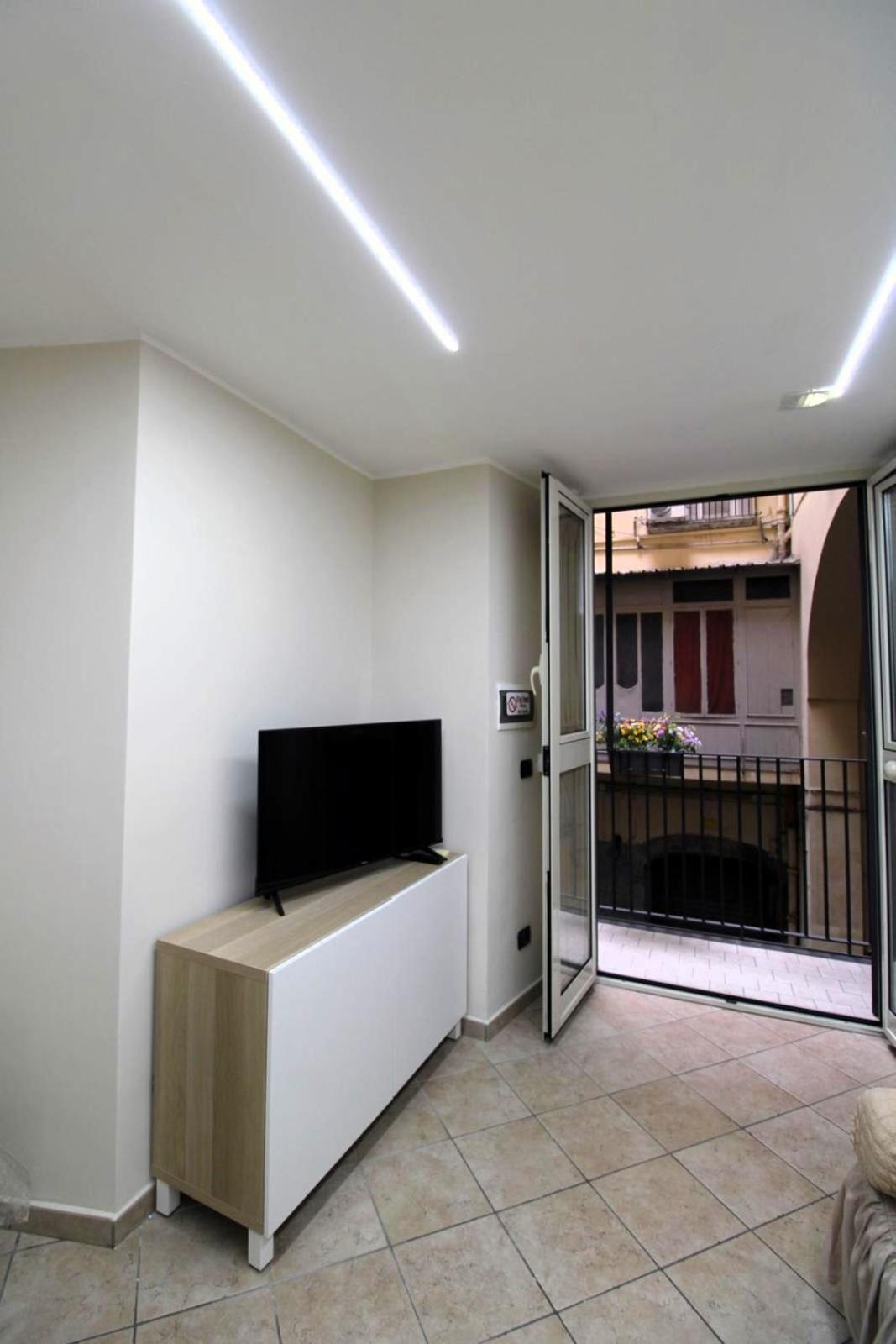 Apartament Lizzy'S House Neapol Zewnętrze zdjęcie