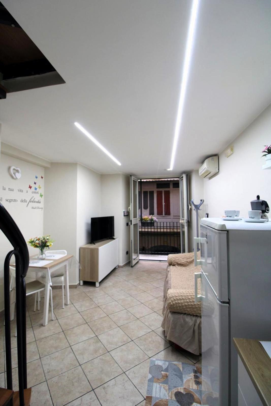 Apartament Lizzy'S House Neapol Zewnętrze zdjęcie