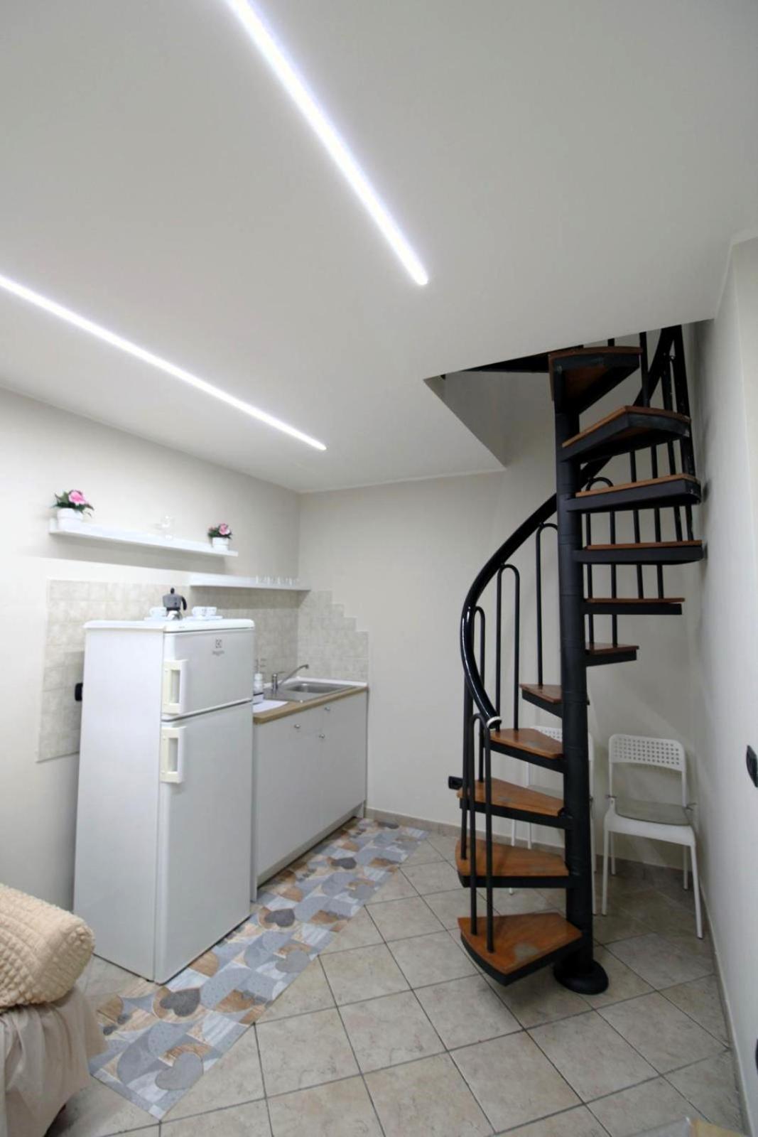 Apartament Lizzy'S House Neapol Zewnętrze zdjęcie