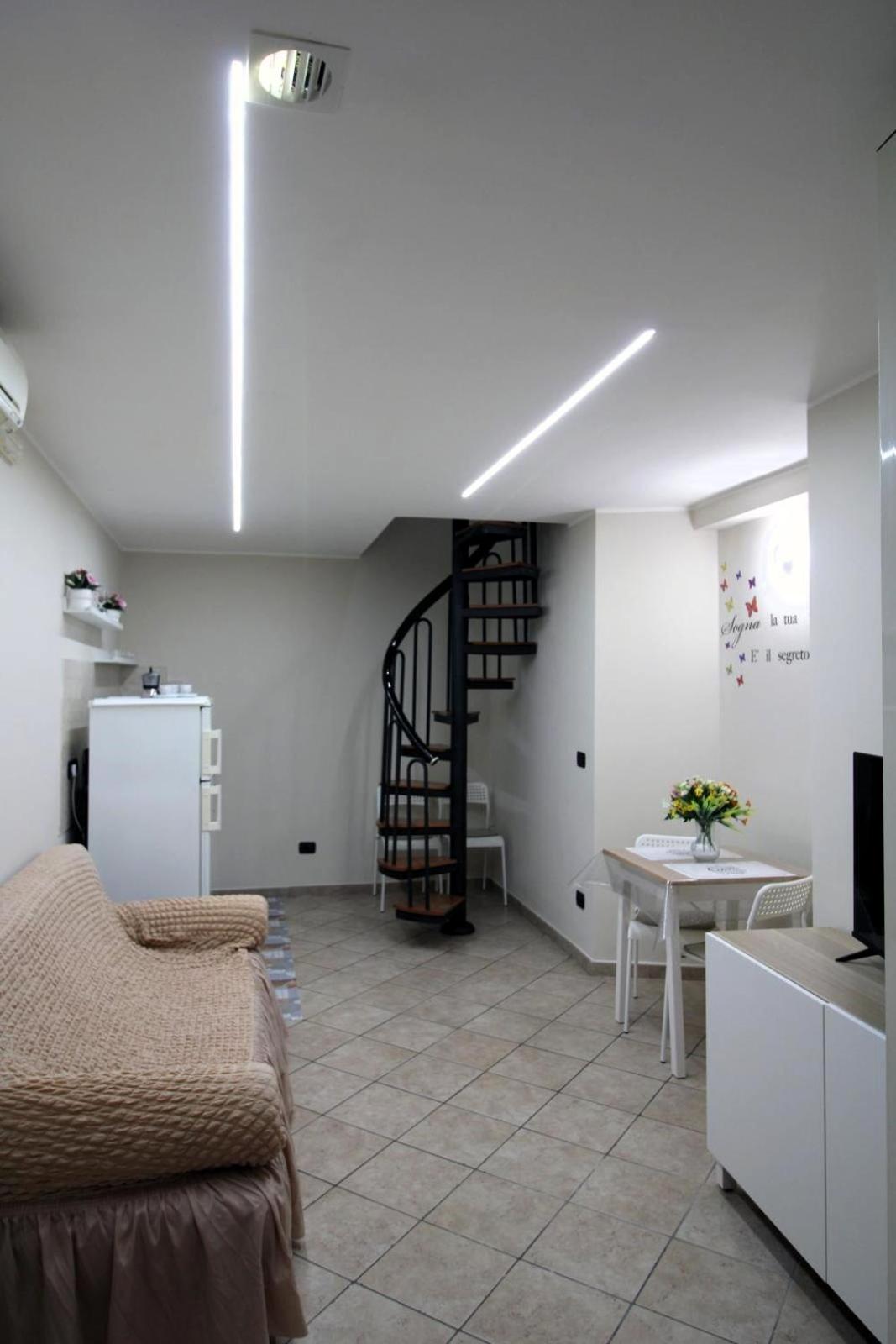 Apartament Lizzy'S House Neapol Zewnętrze zdjęcie